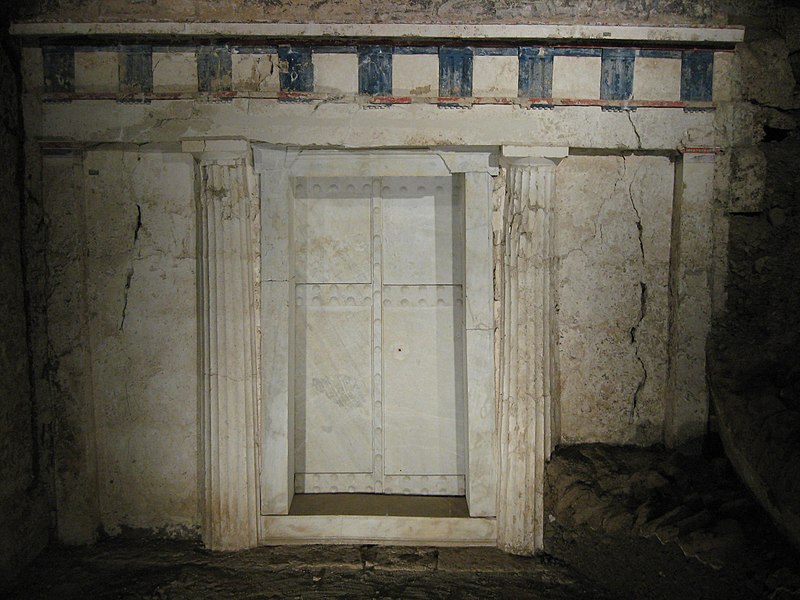 Vergina_Tomb_of_Philip_II.jpg