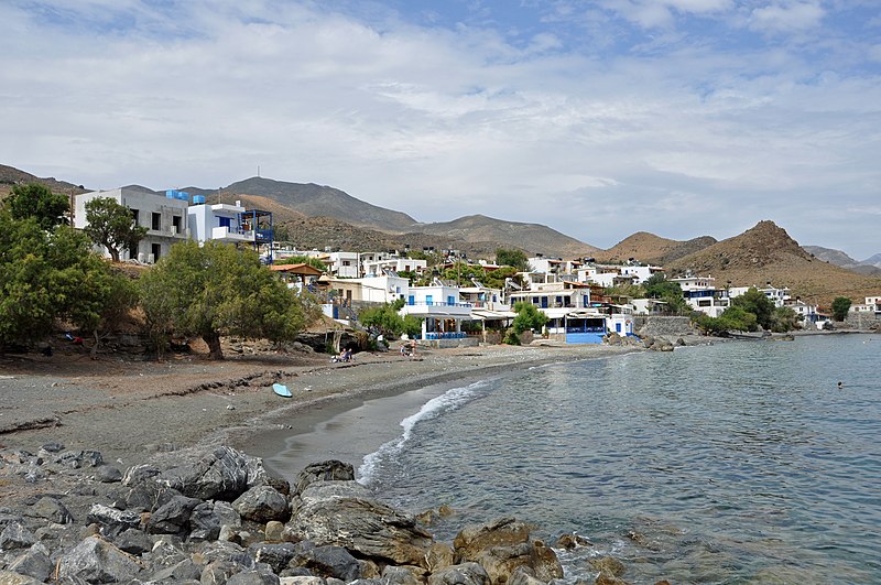 lentas-beach-heraklio-1.jpg