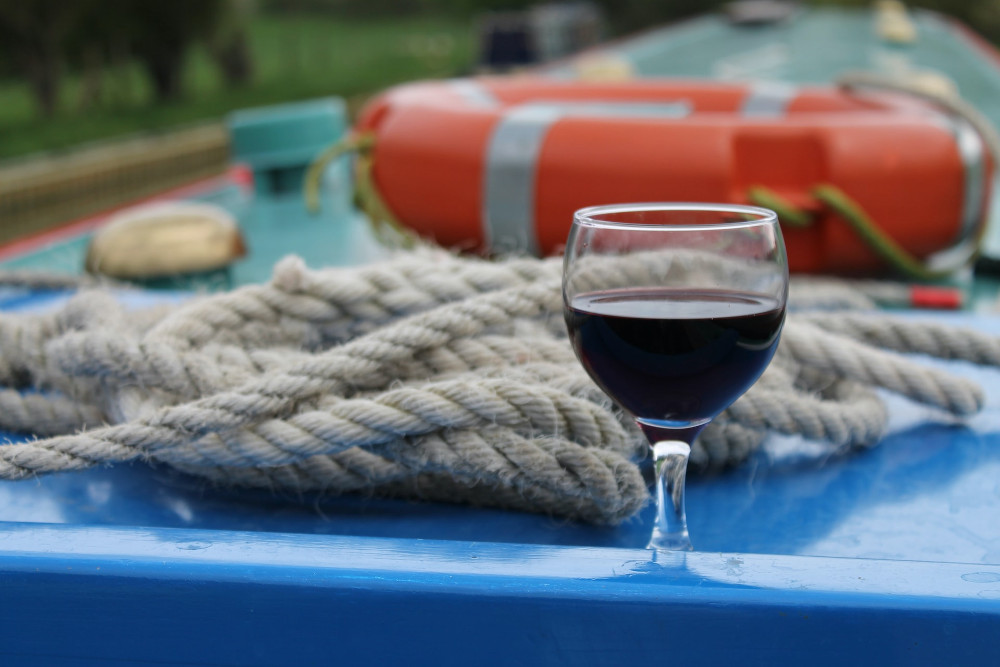 jonathan-hunt-red-wine.jpg