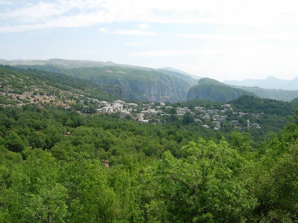 monodendri-zagoria-epirus-greece.jpg
