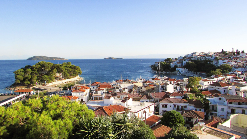 skiathos_port_2.jpg