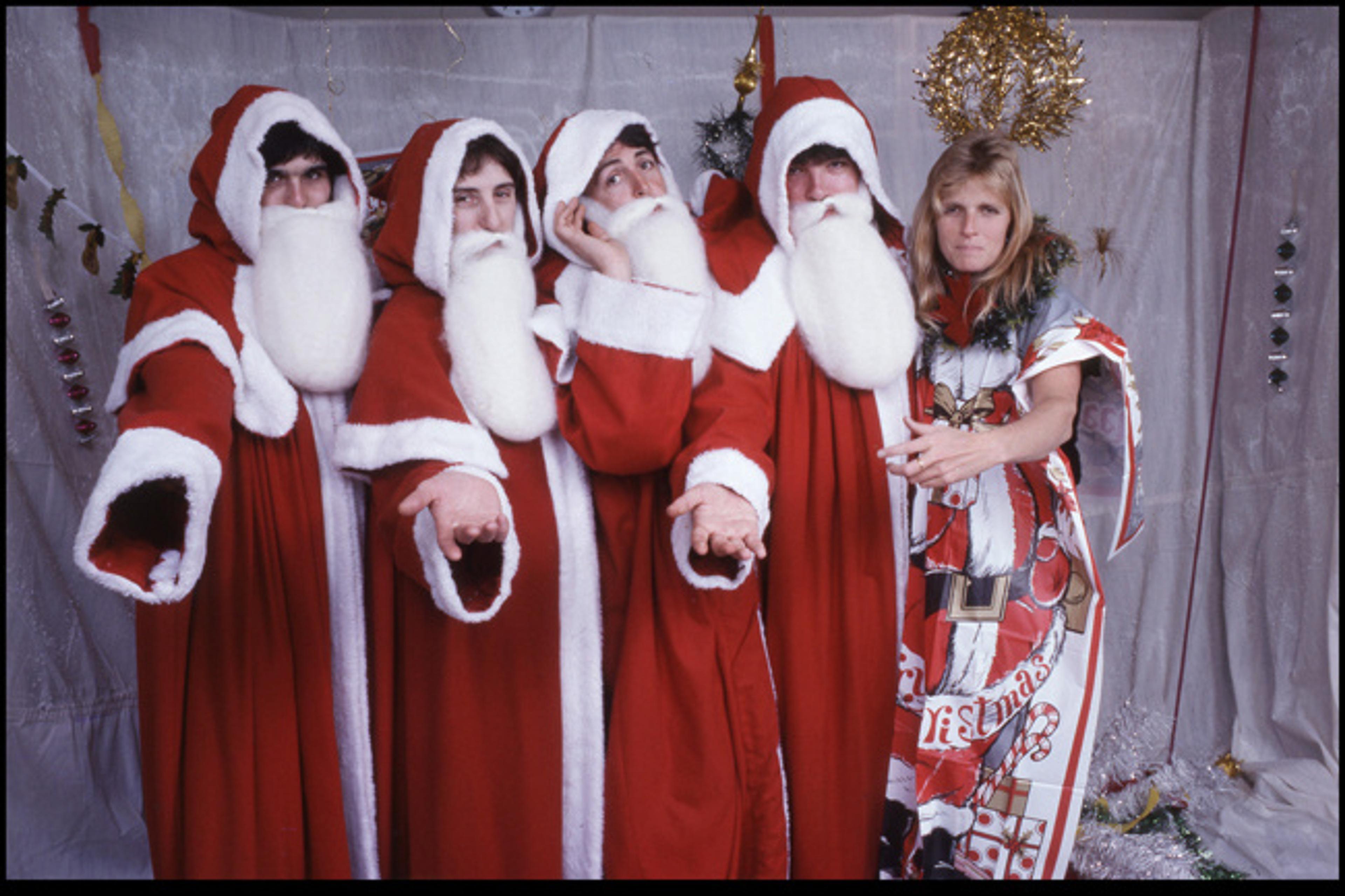 Merry Christmas From PaulMcCartney.com