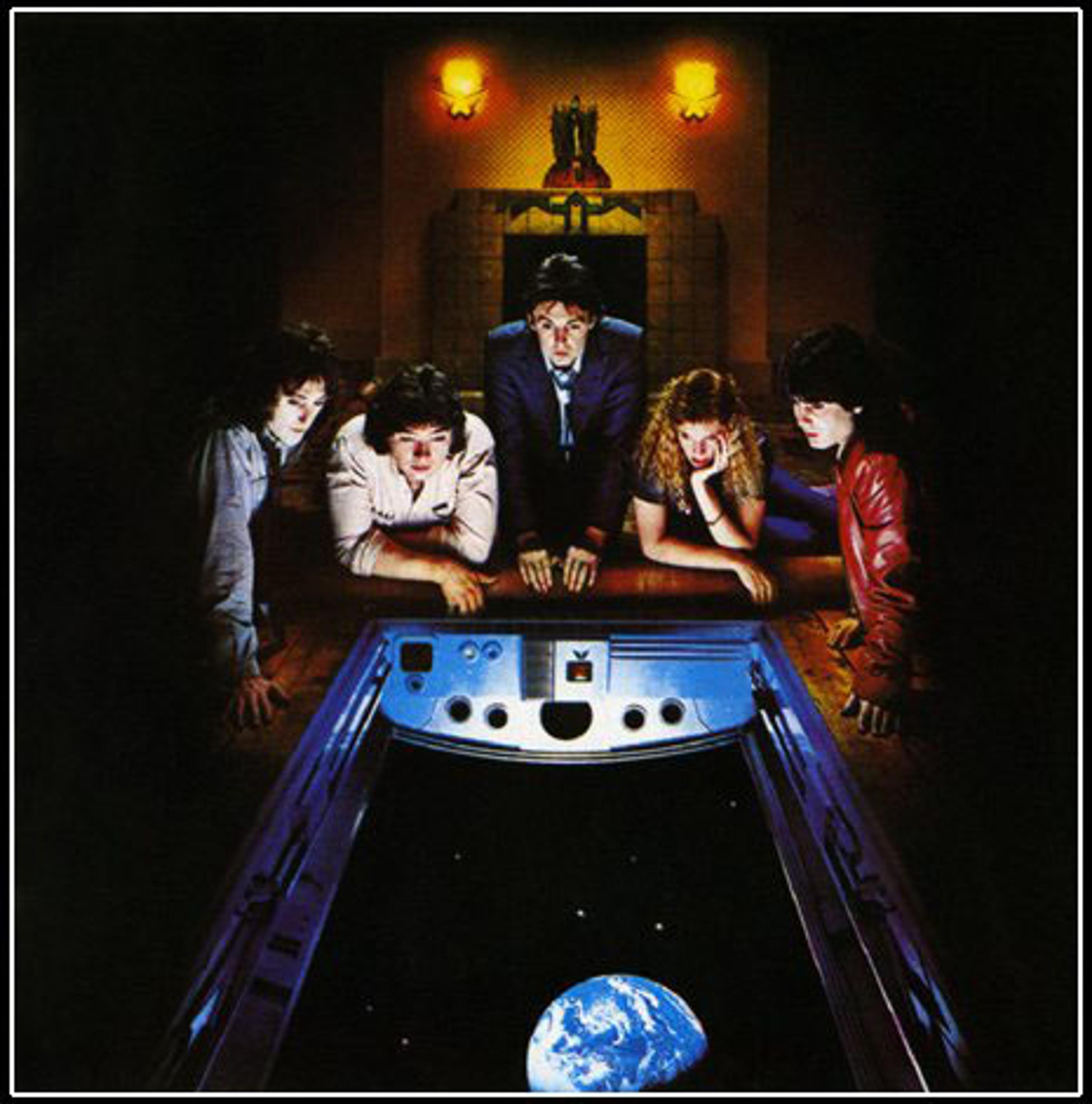 Wings 'Back To The Egg'