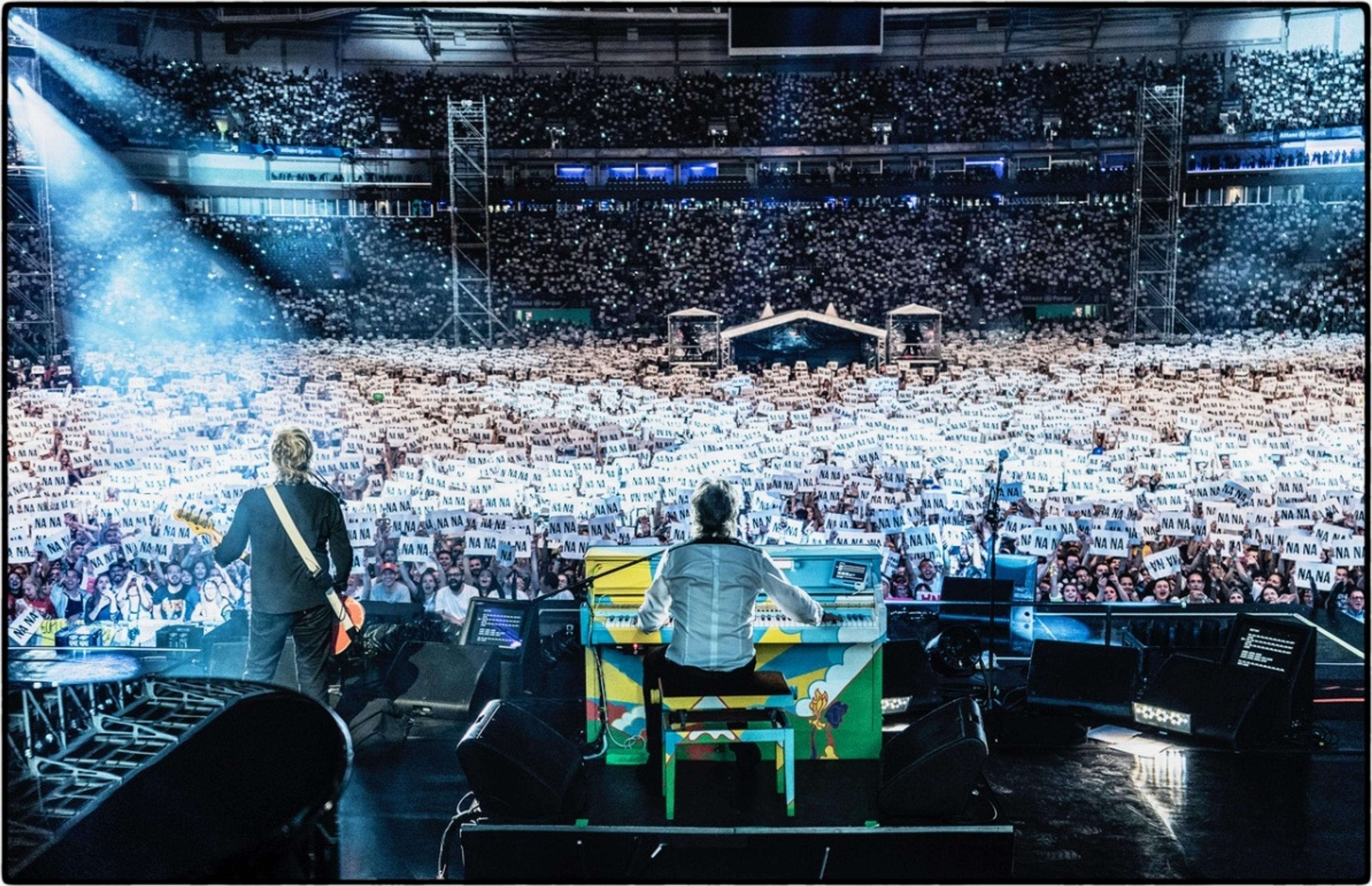 Paul performing in São Paulo, Brazil