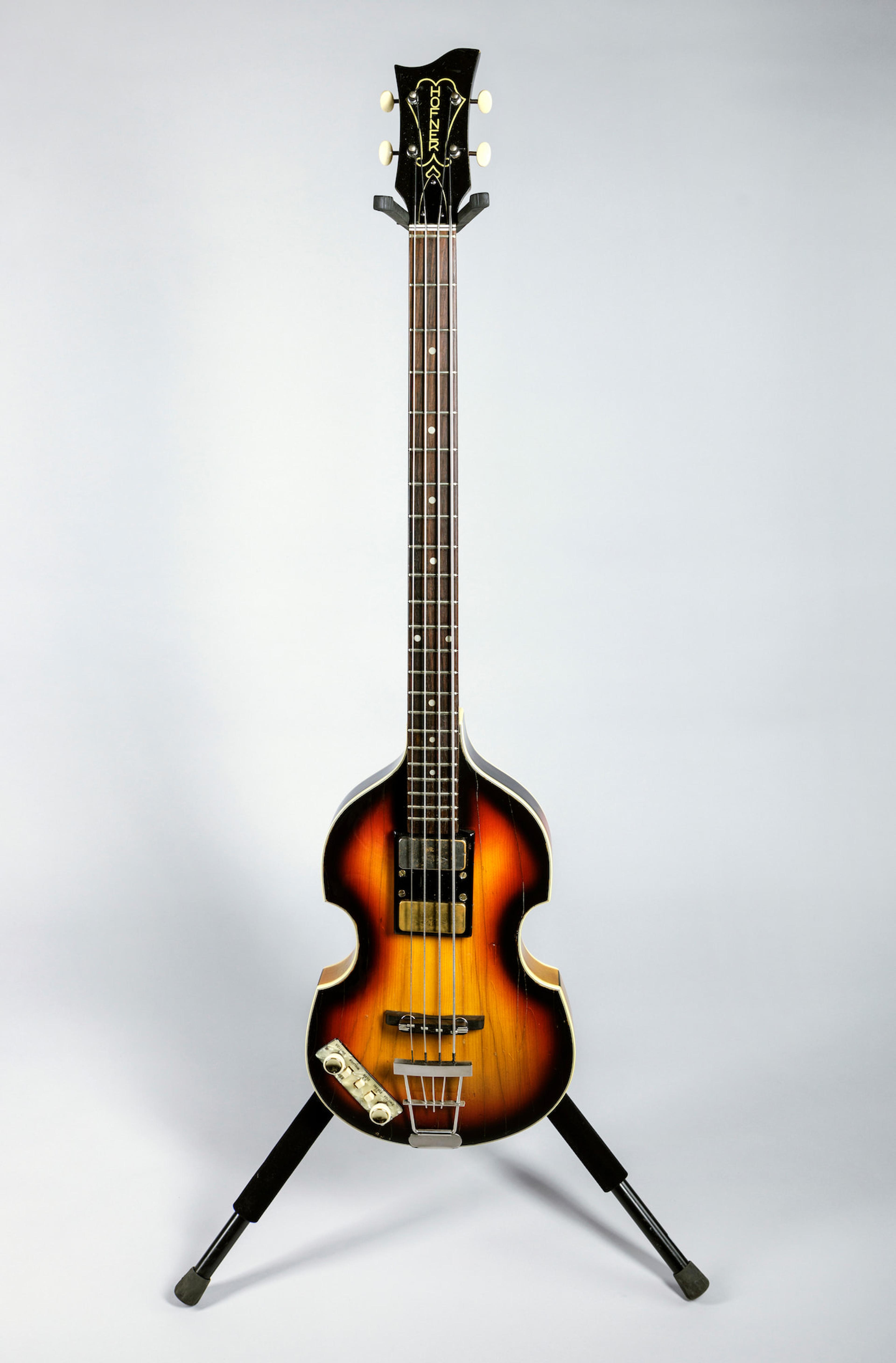 Paul's 1961 Höfner Bass after restoration work