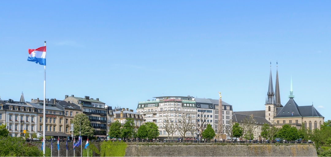 luxembourg offshore banknig online.jpg