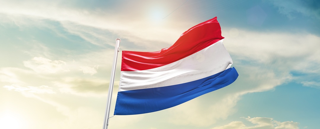 overseas banking in netherlands.jpg