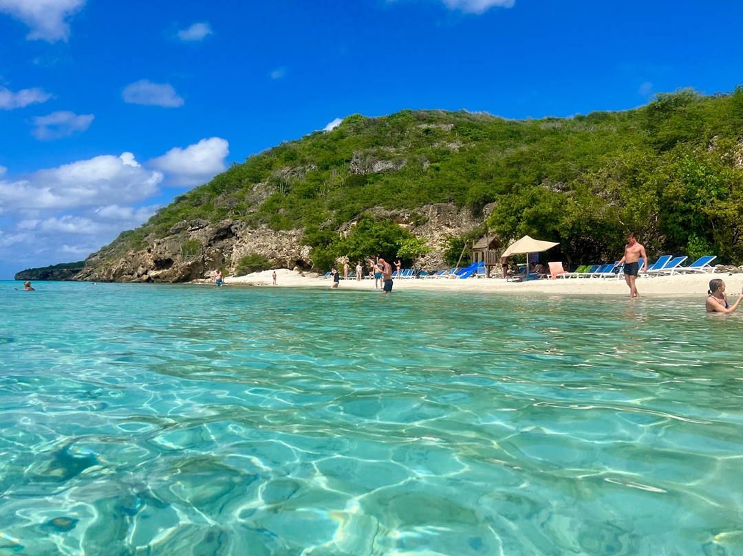 offshore bank account in curacao.jpg