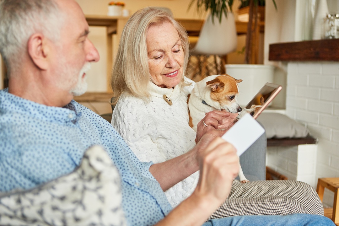 prepaid debit card.jpg