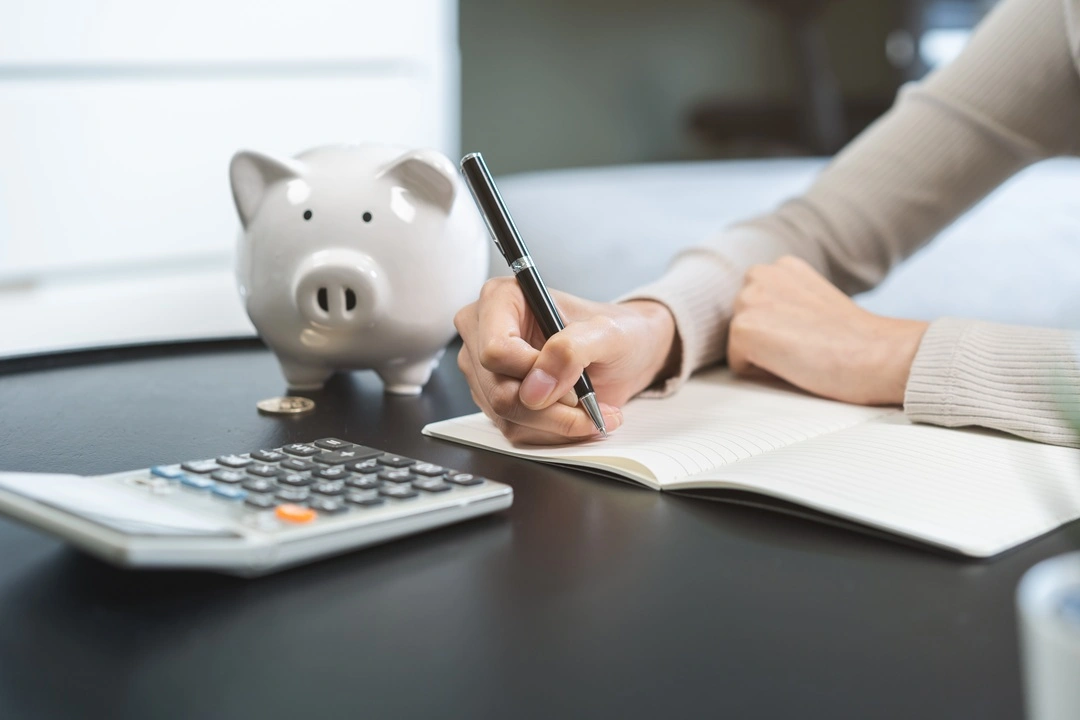 How to Save Money on Freelancer and Contractor Payments