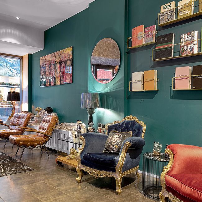 The Lounge