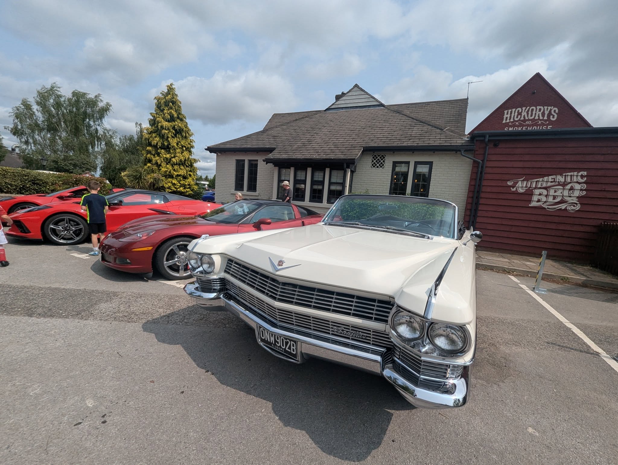 America Uk story about Hickory's Smokehouse Gamston American Car Show - August