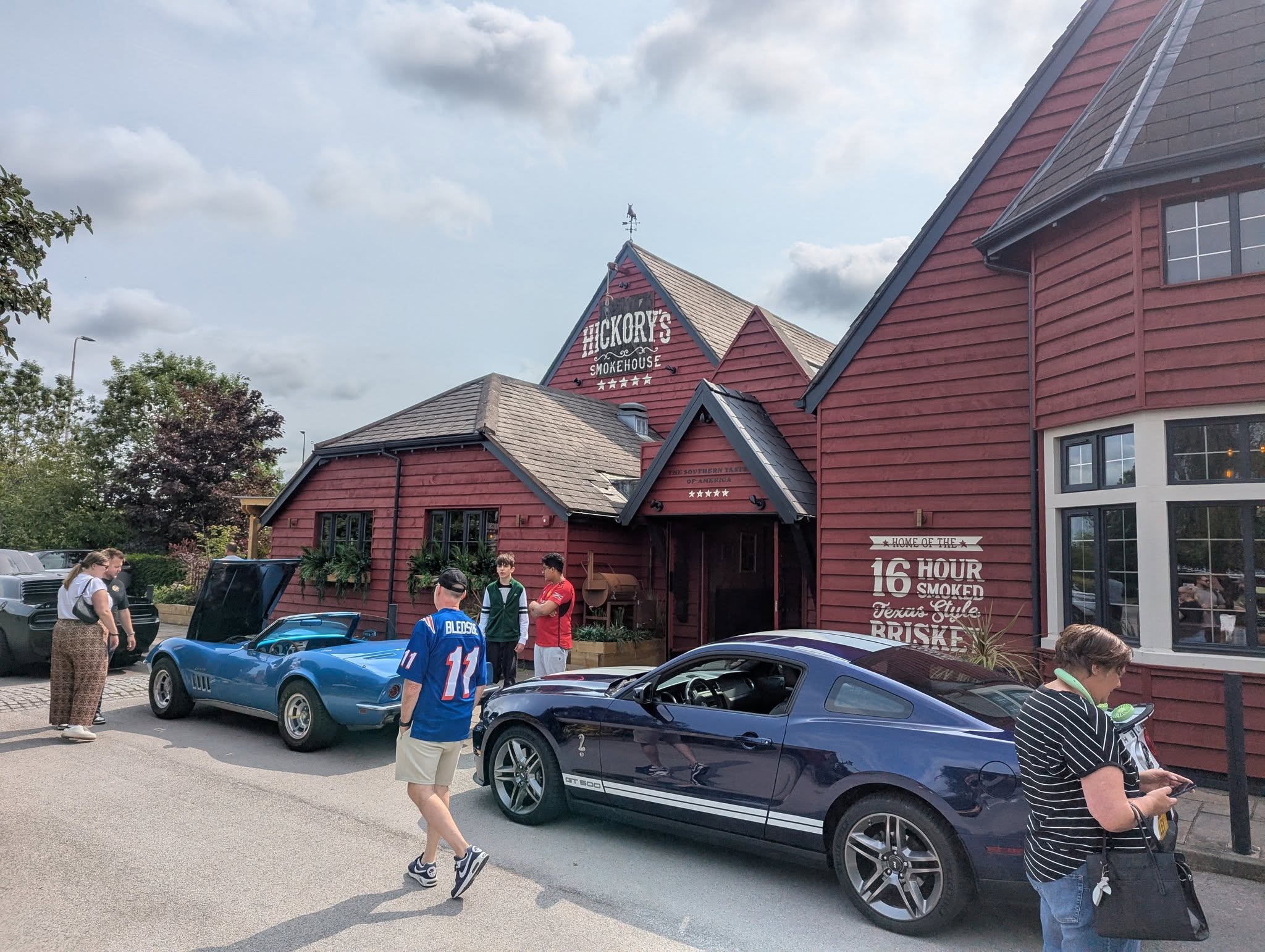 America Uk story about Hickory's Smokehouse Gamston - American Car Show Photos - 31st May 2025
