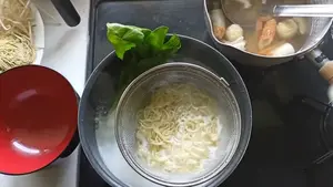 noodles boiling