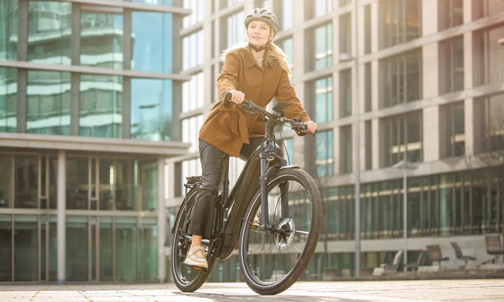 Women's Cycling - Hybrid Bikes