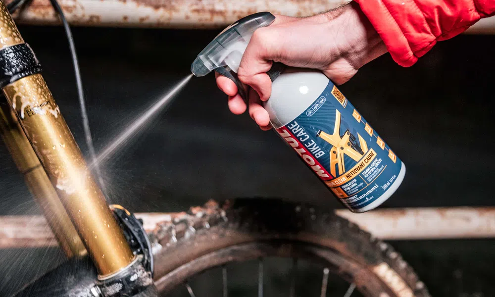 motul bike care cleaning spray