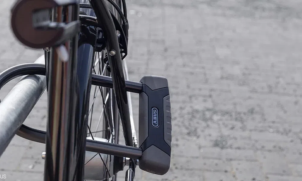 abus cycling lock on bike