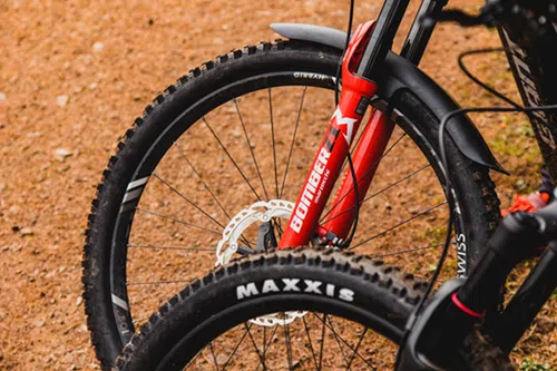 mountain bike wheels and forks