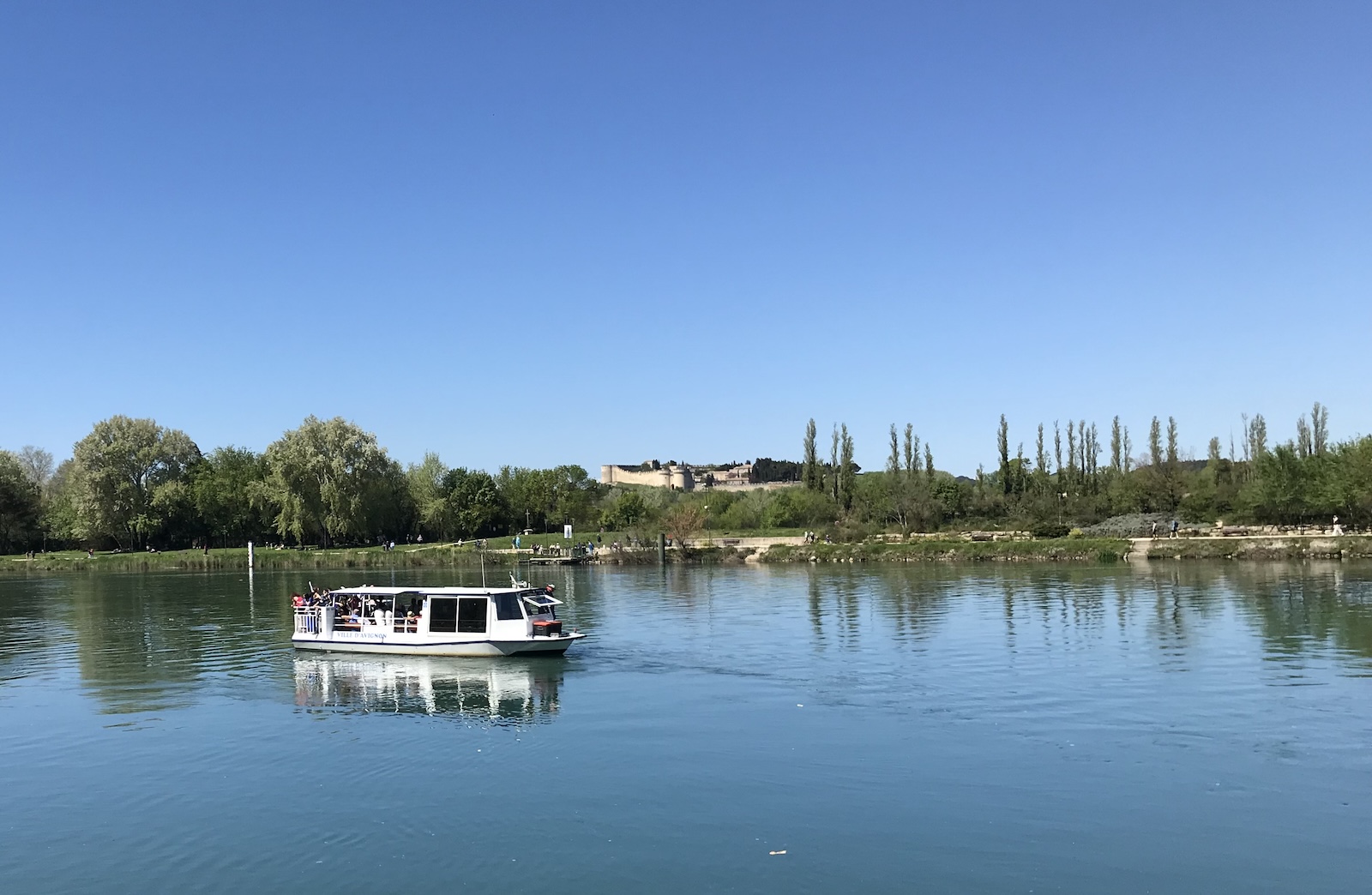 Free Rhône river shuttle