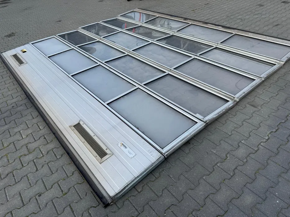 Brama elektryczna przeszklona