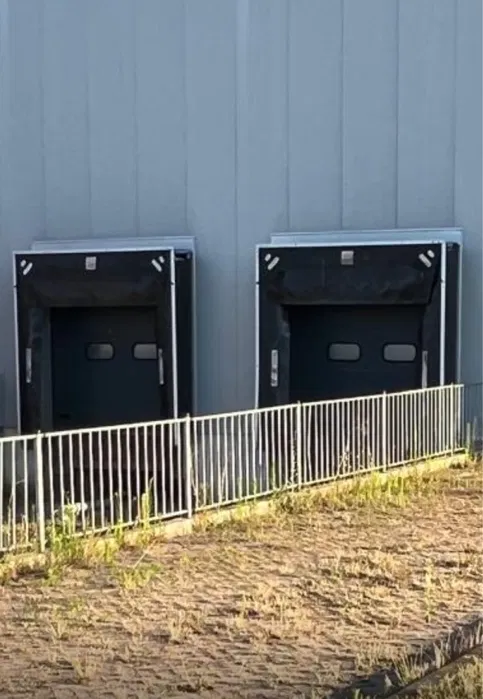 2x Brama elektryczna pionowe podnoszenie 