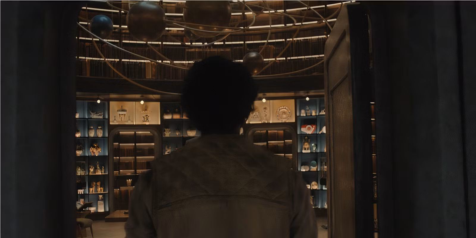 avi-nash-s-lukas-entering-the-main-room-in-the-vault-in-silo-seson-2-s-episode-7.avif