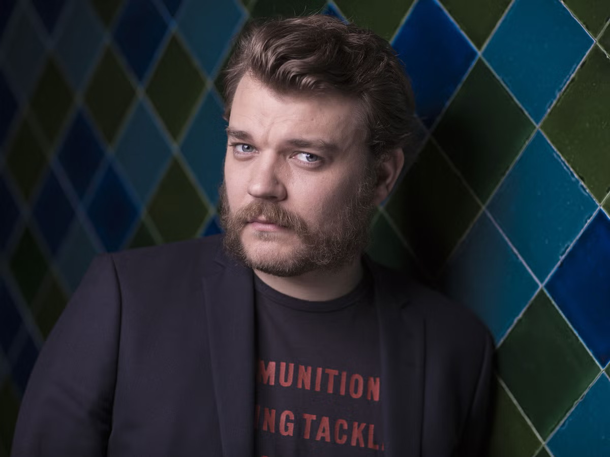 Pilou-Asbaek-alden (1).jpg