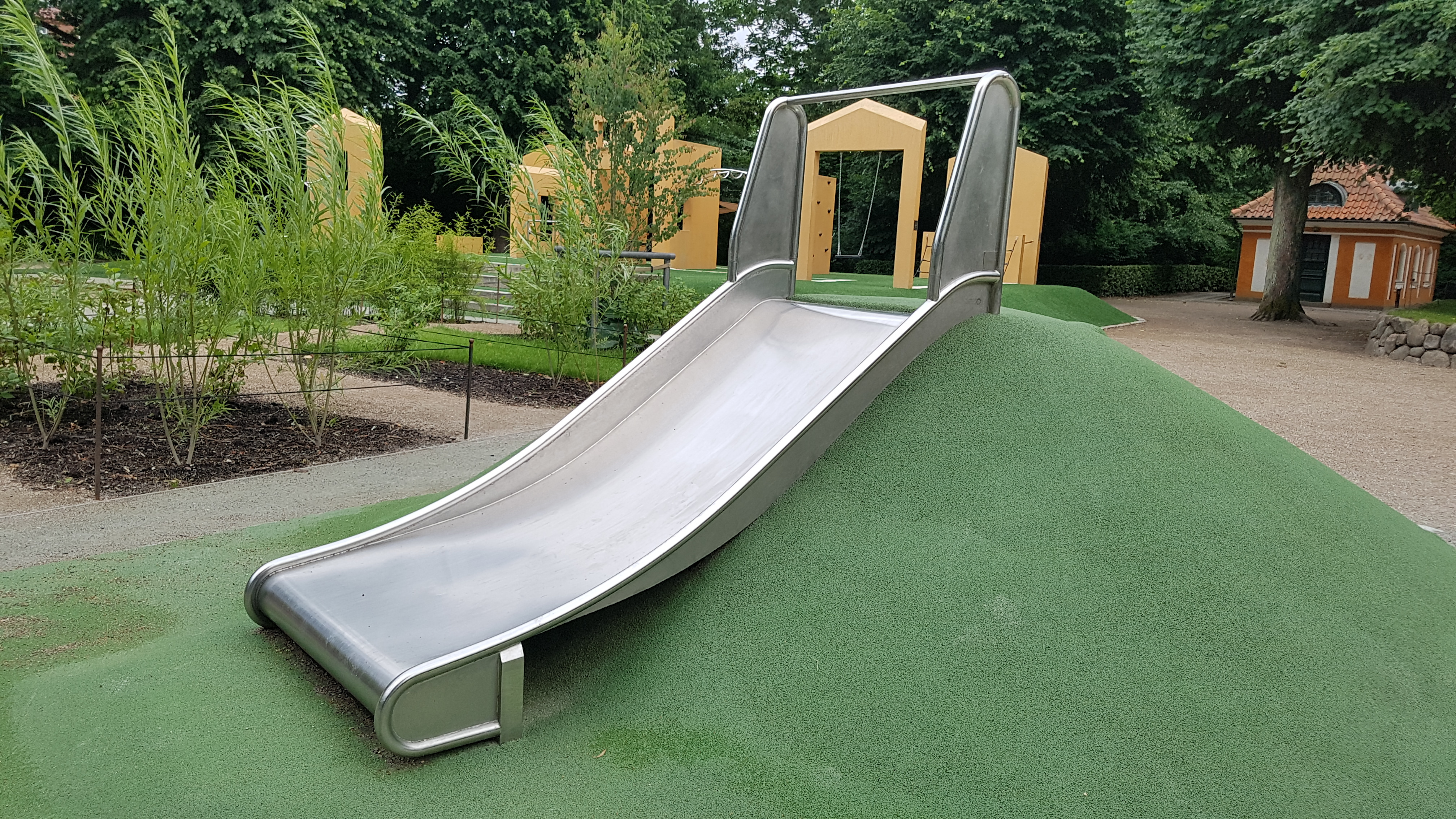 Slide for tower/embankment