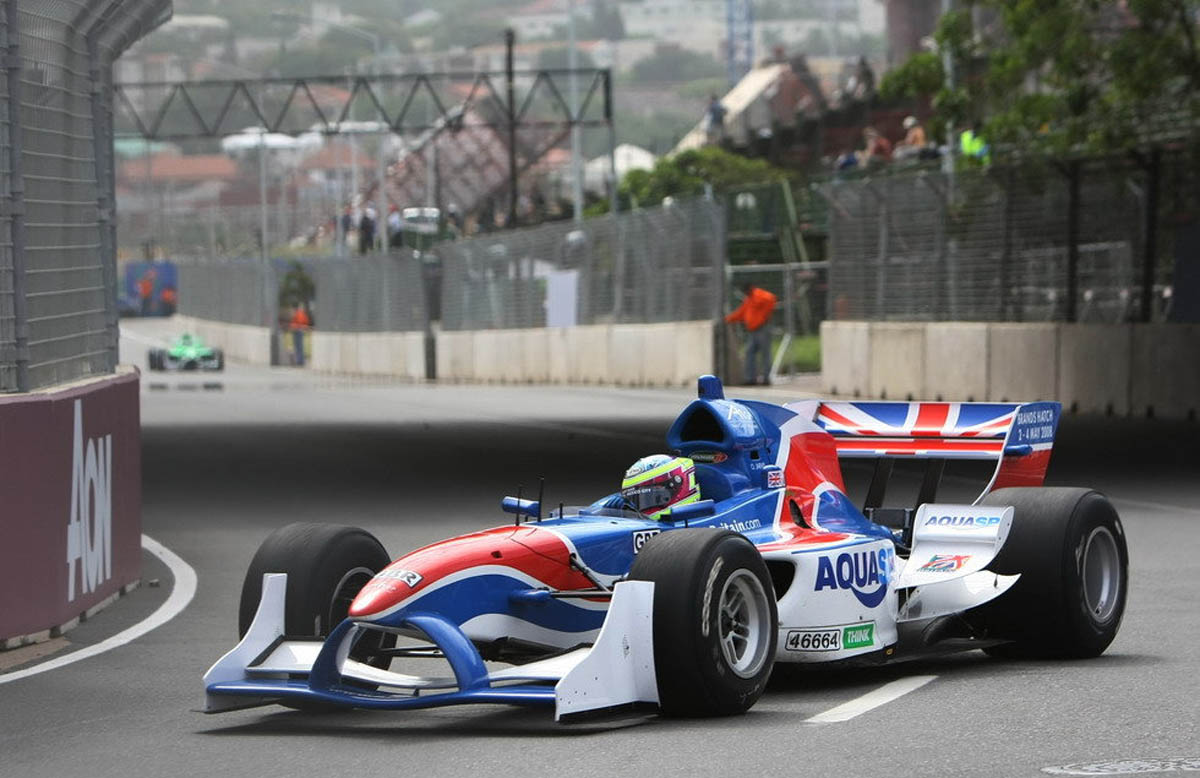 The Team Great Britain A1GP car, driven by Robbie Kerr. (The Lola Archive)