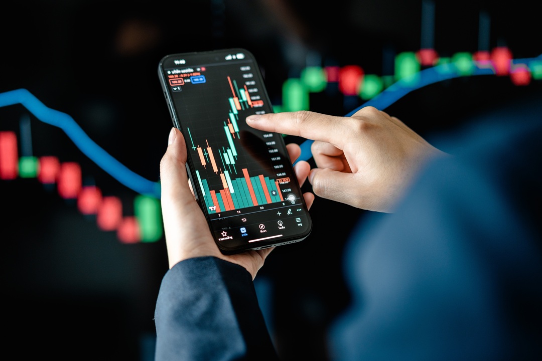 investing stocks.jpg