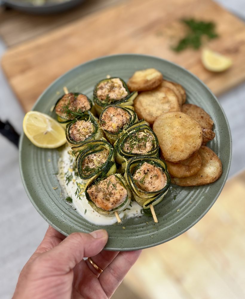 Herbed Salmon Rolled in Vegetables