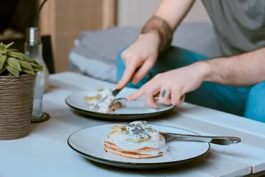 Mindful Eating: Does When and How You Eat Matter?