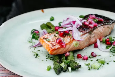 What Makes the Mediterranean Diet Healthy?