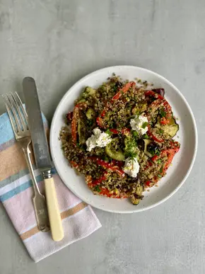 Vegan Low FODMAP Quinoa and Grilled Vegetable Bowl