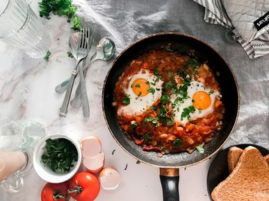 Nutrition in Later-Stage CKD (Stages 3b–5)