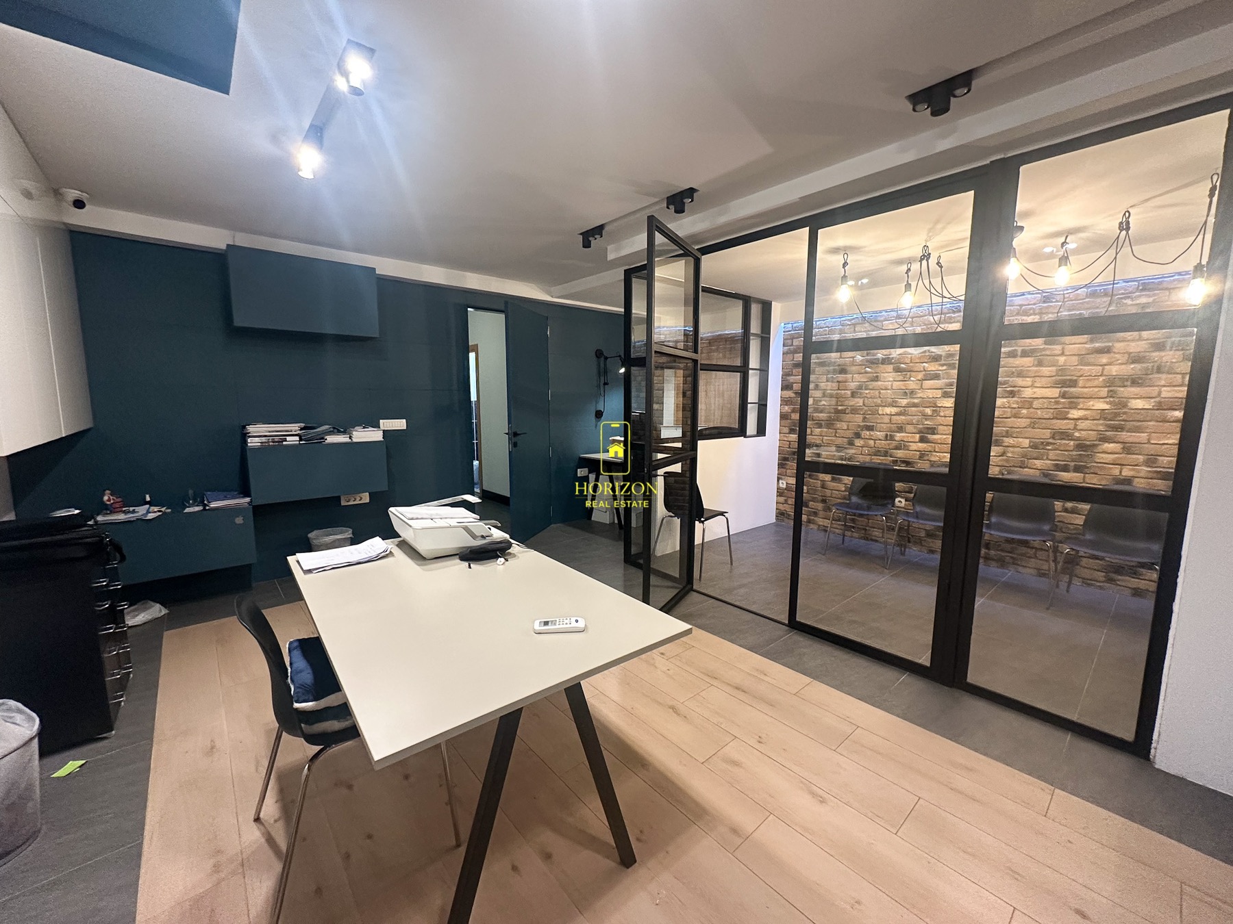 Poslovni prostor 42m2, Momišići