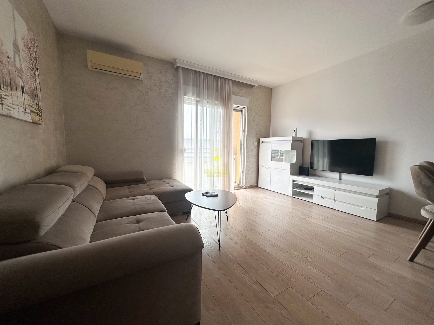 Dvosoban stan 75m2, City Kvart