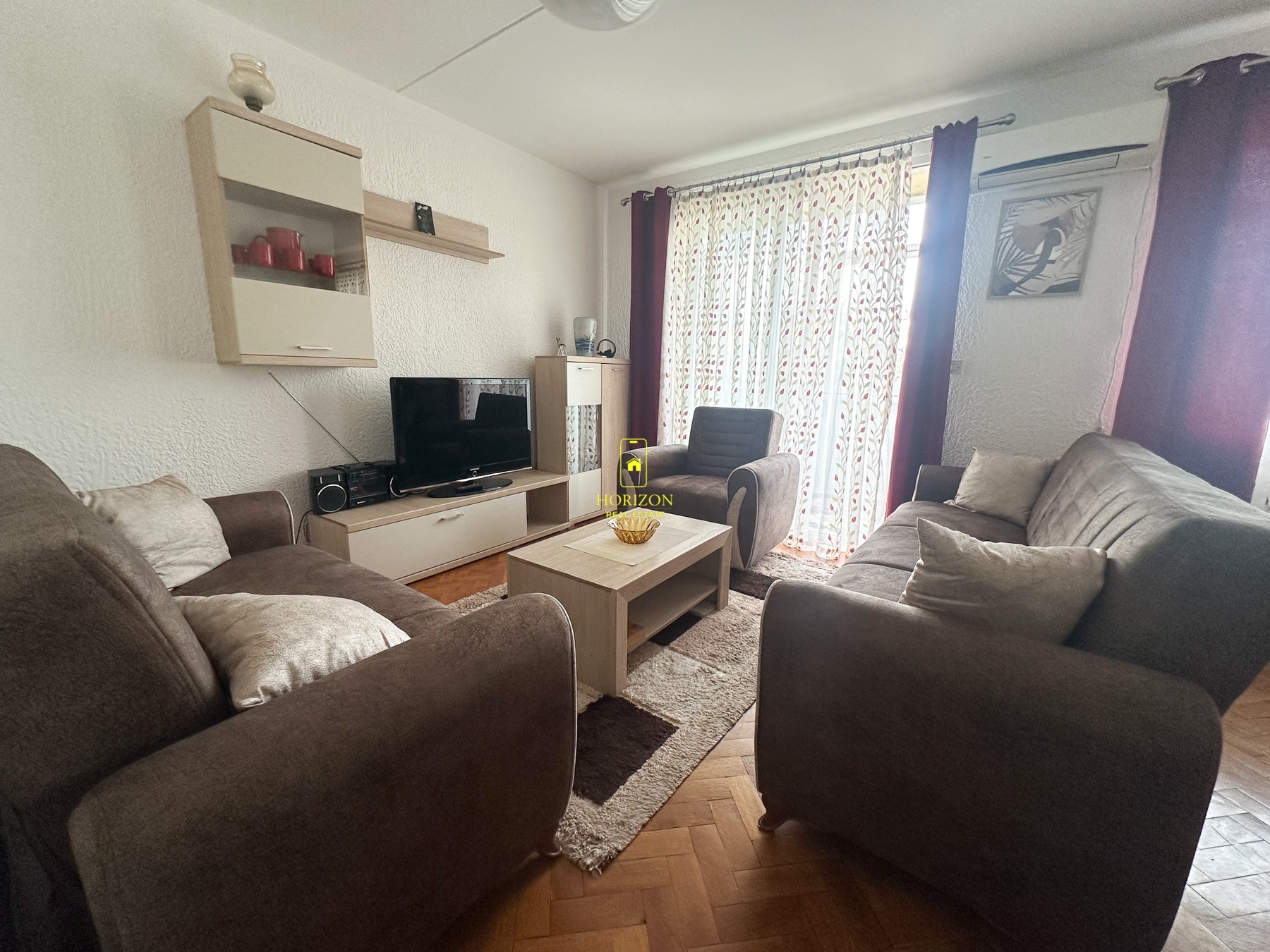 Dvosoban stan 70m2, Preko Morače