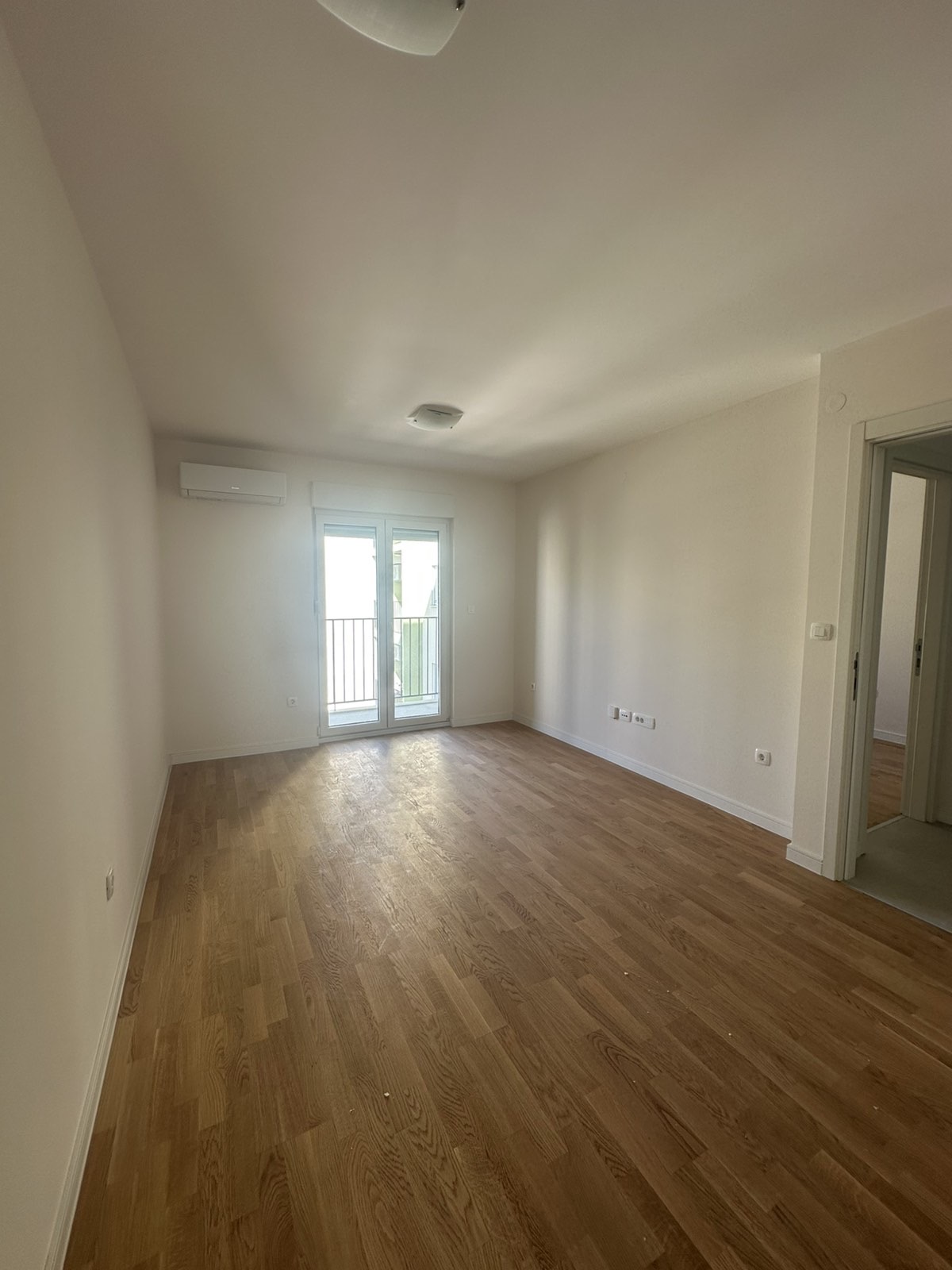 Jednosoban stan 40m2, Pobrežje