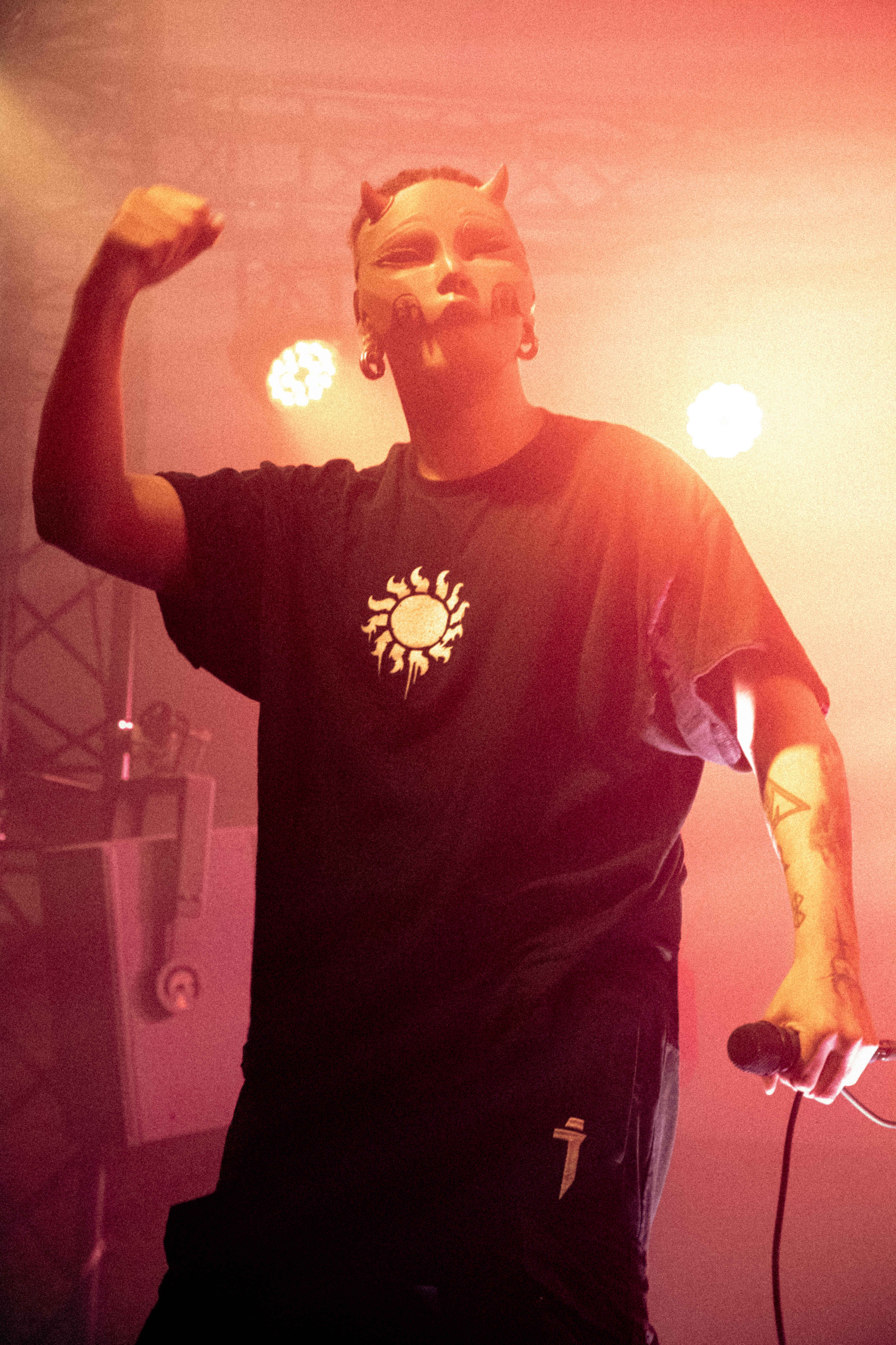 Concert | Chanteur, Kheos