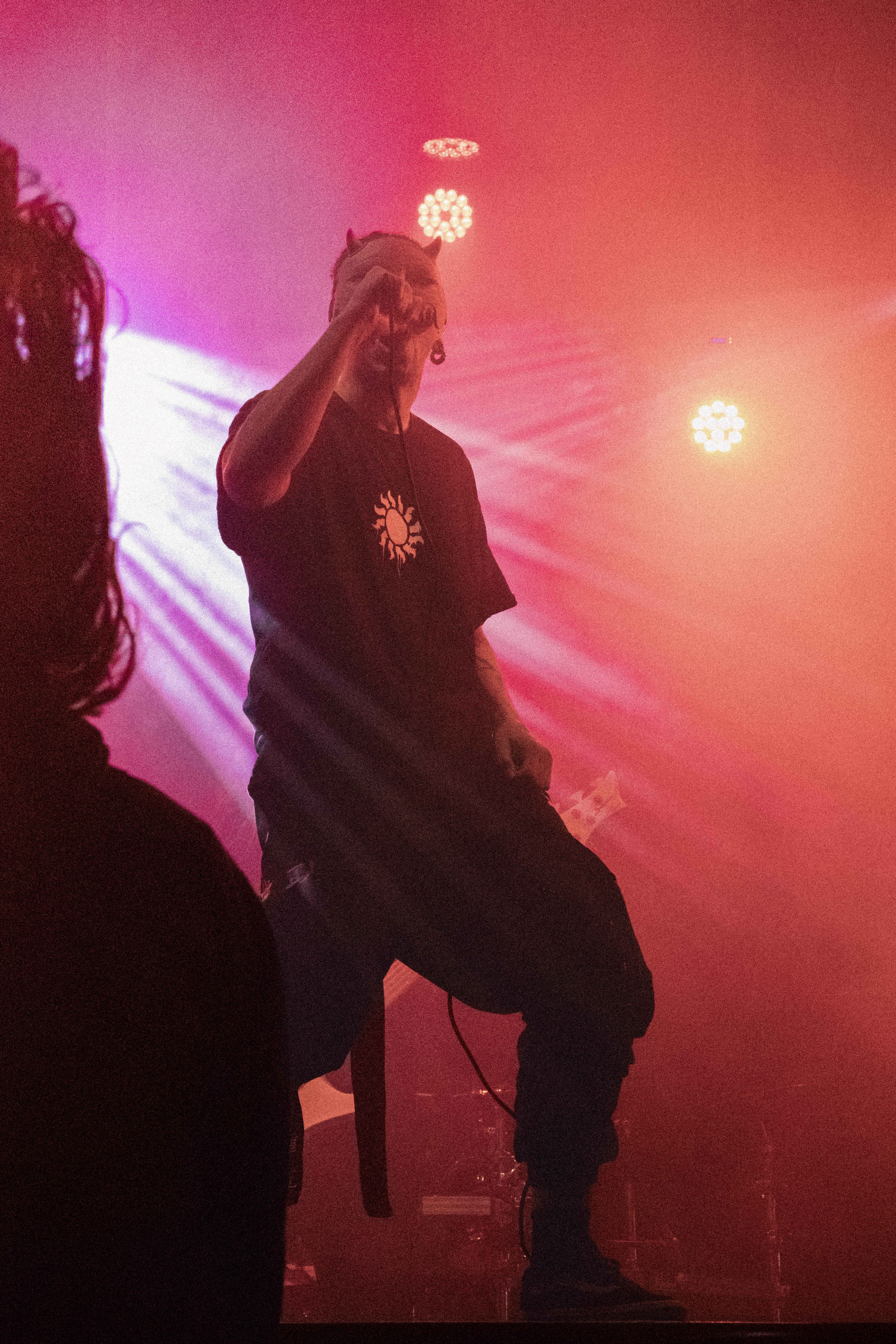 Concert | Chanteur, Kheos