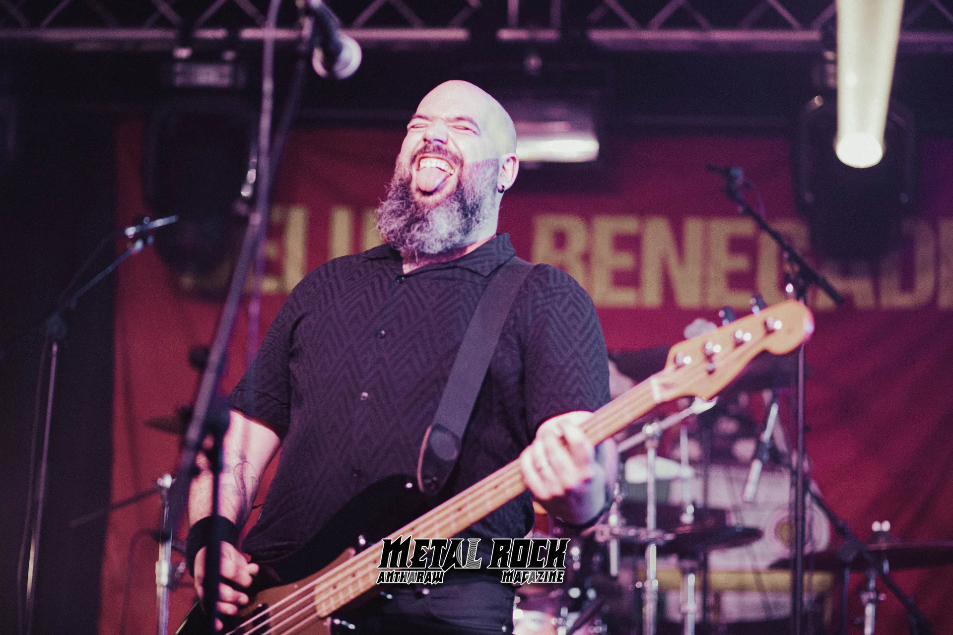 Concert | Deluxe Renegades