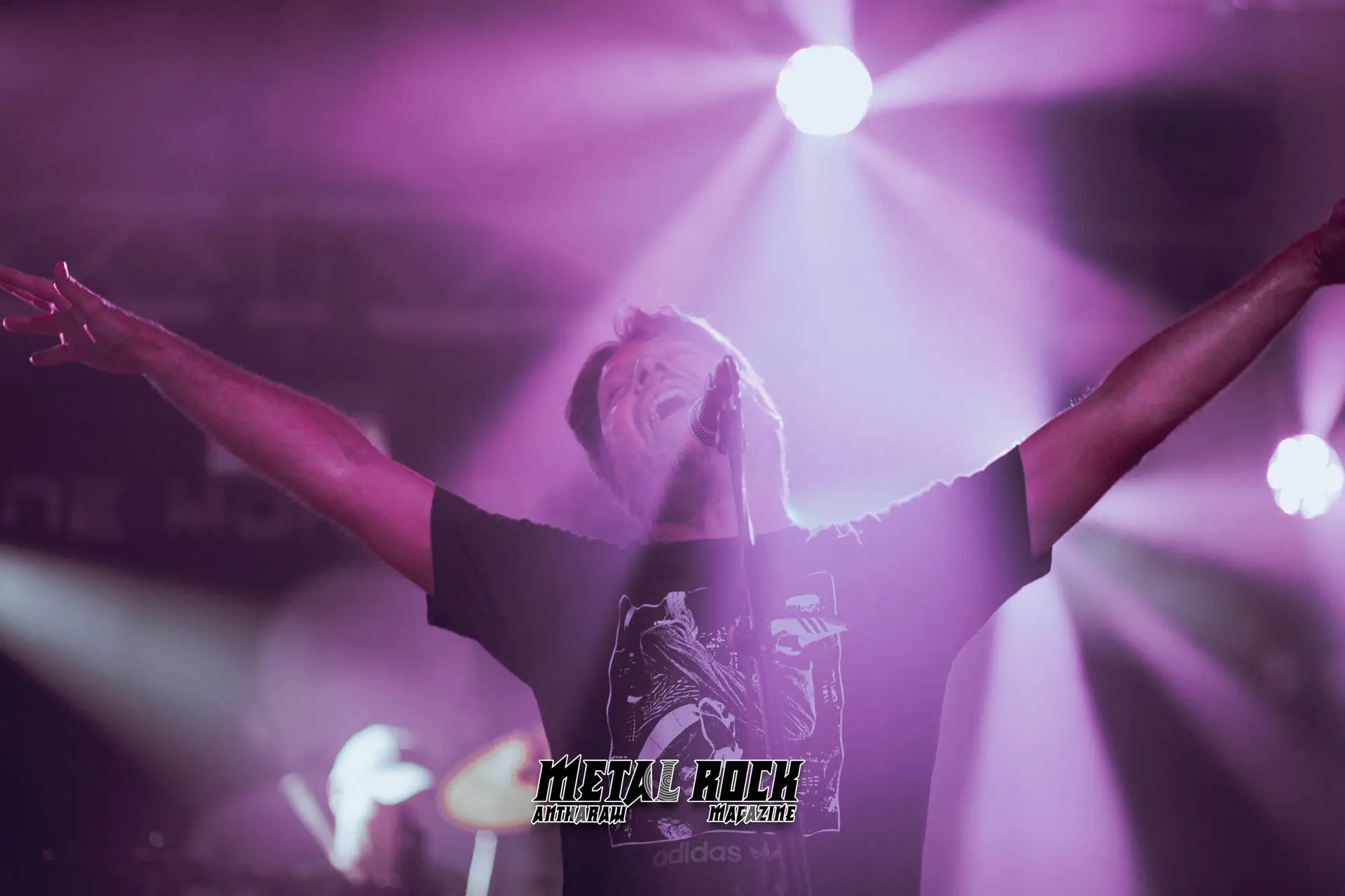 Concert | One More Slave