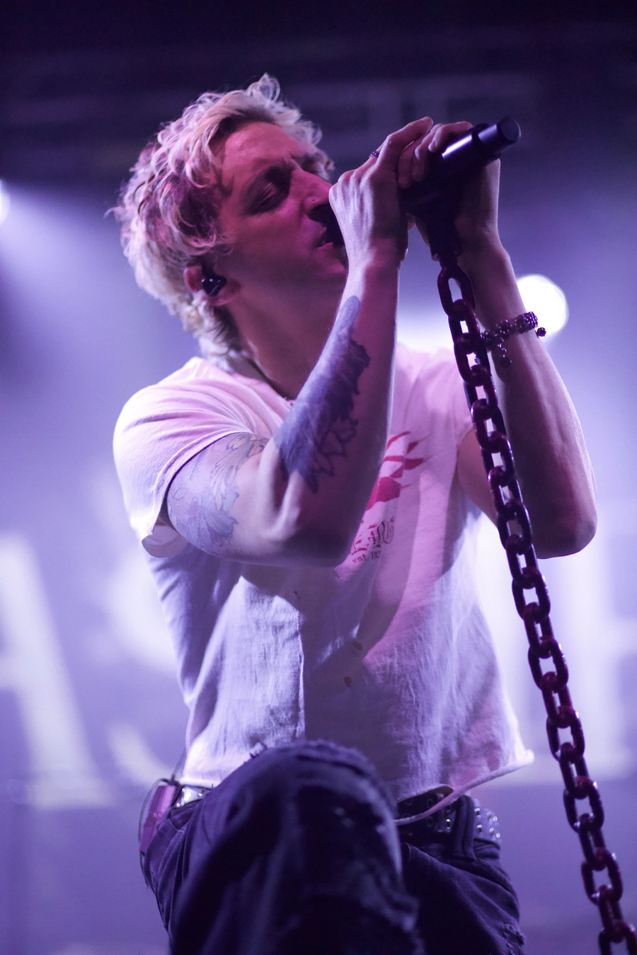 Concert | Ashen