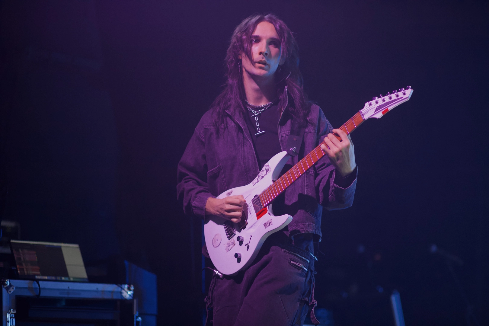 Concert | Ashen