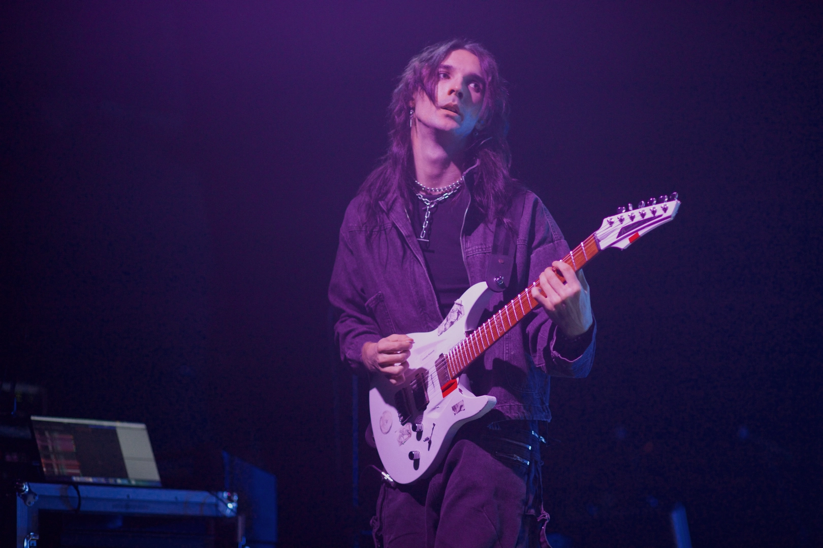 Concert | Ashen