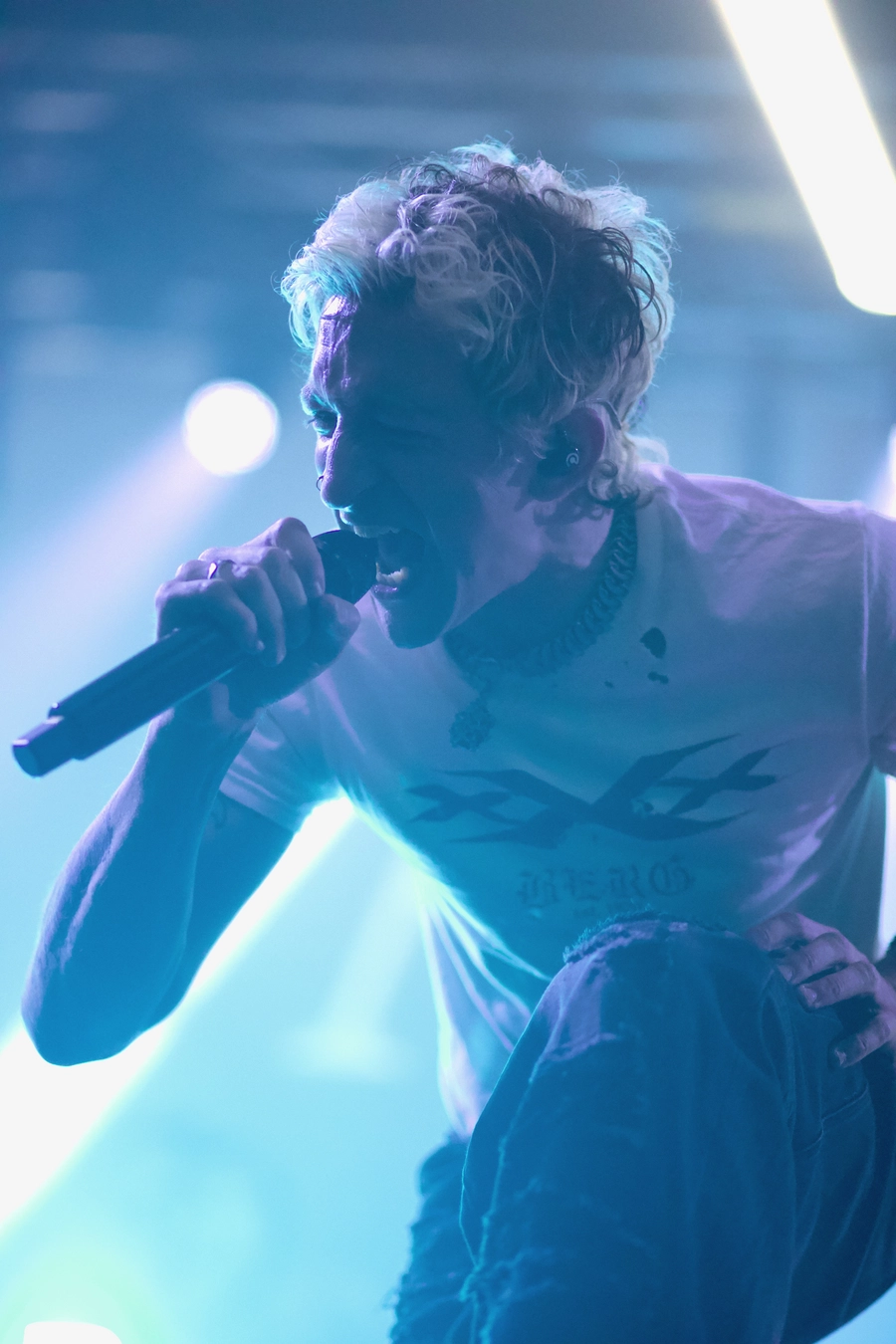 Concert | Ashen