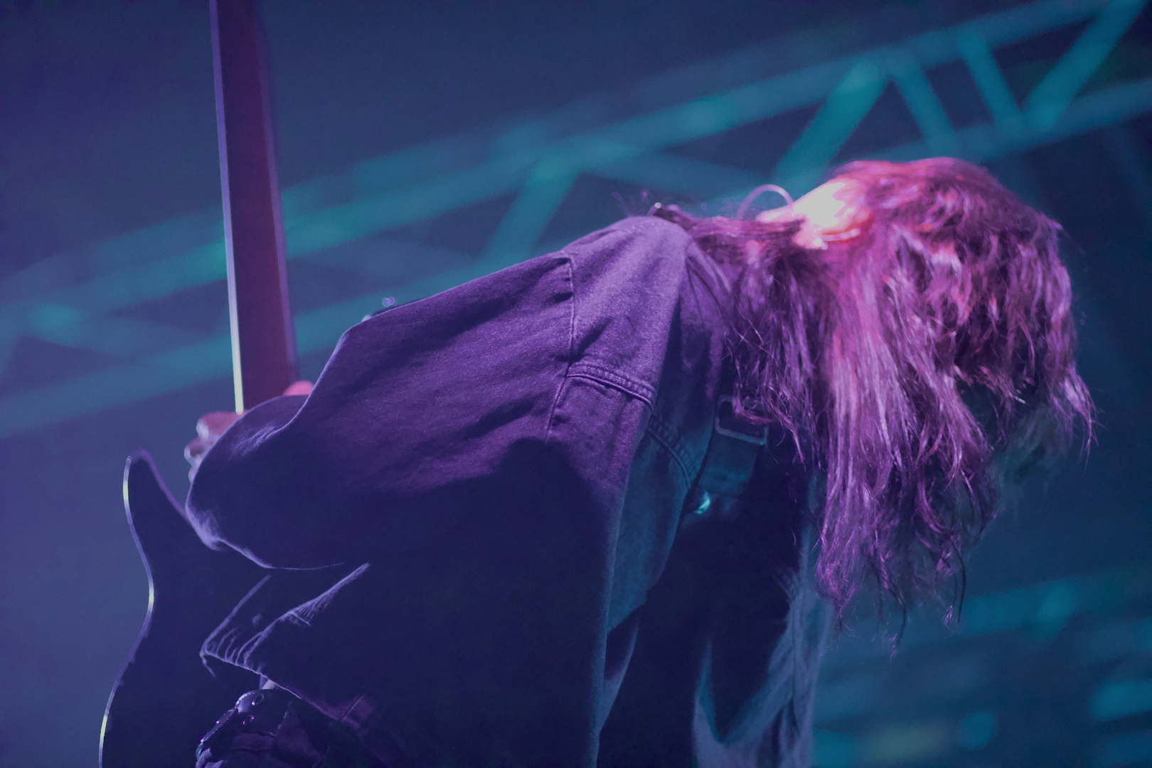 Concert | Ashen