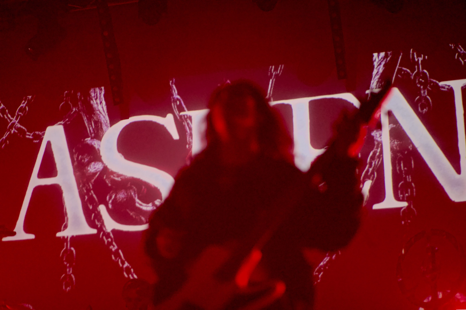 Concert | Ashen