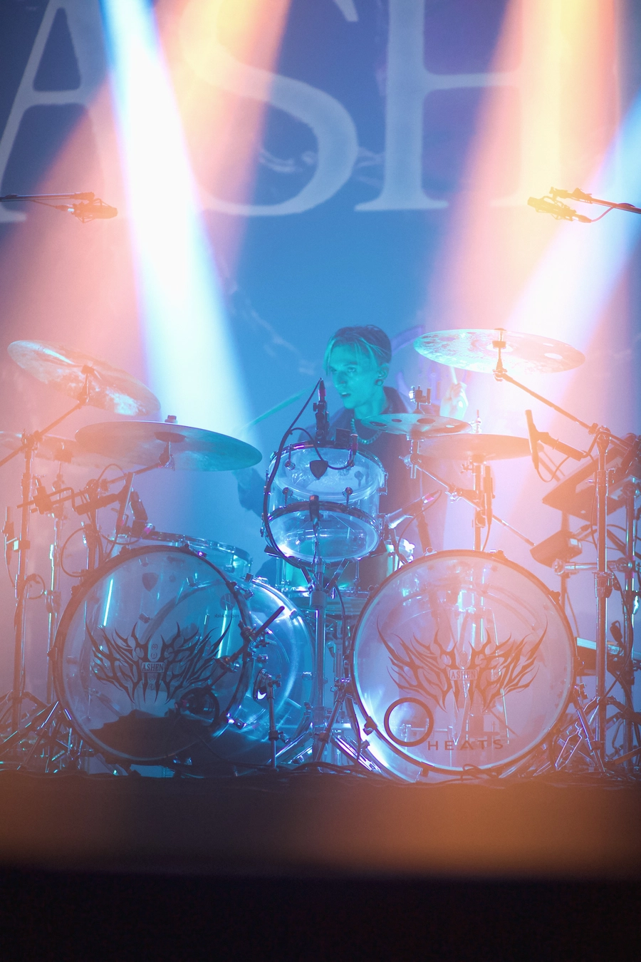 Concert | Ashen